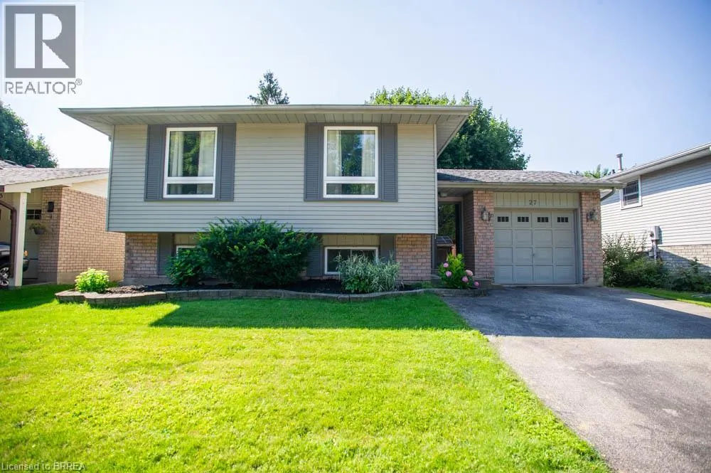 27 MYRTLEVILLE Drive