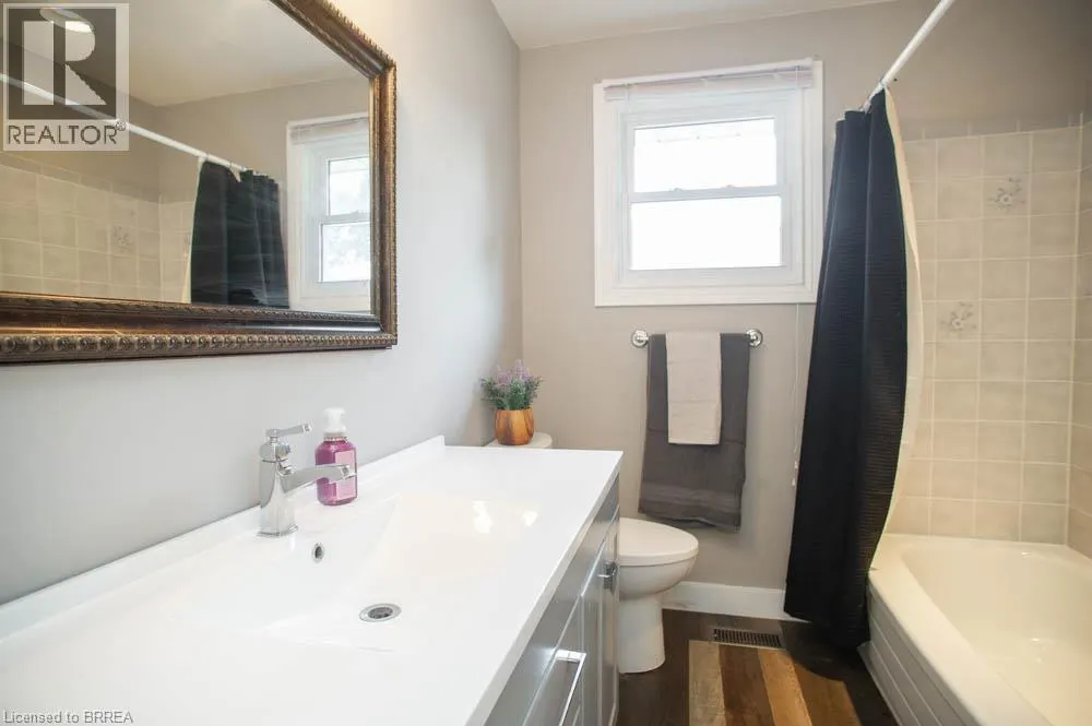 27 MYRTLEVILLE Drive
