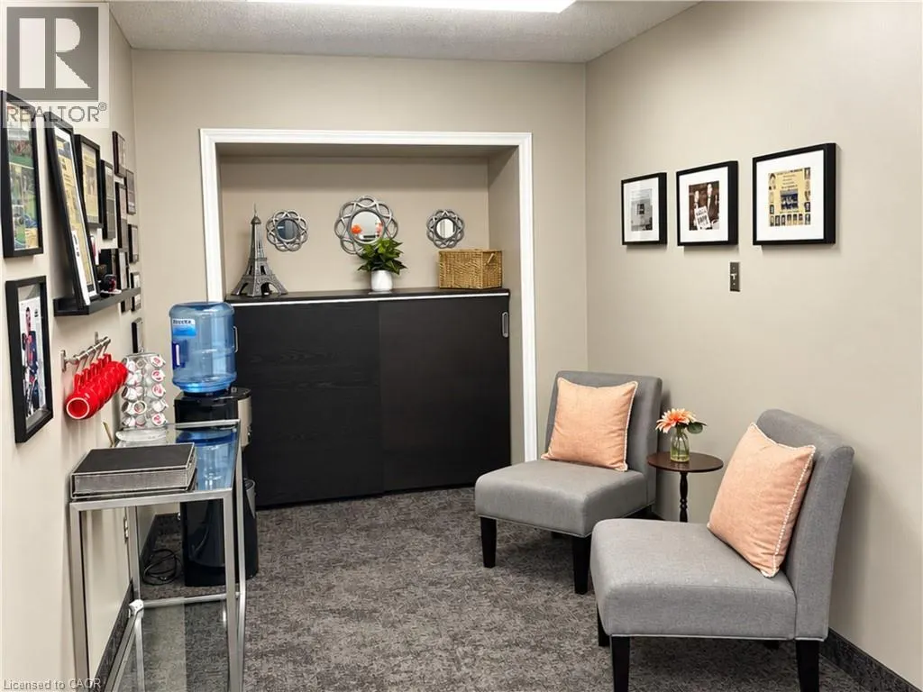 660 FENNELL Avenue E Unit# 2 #2