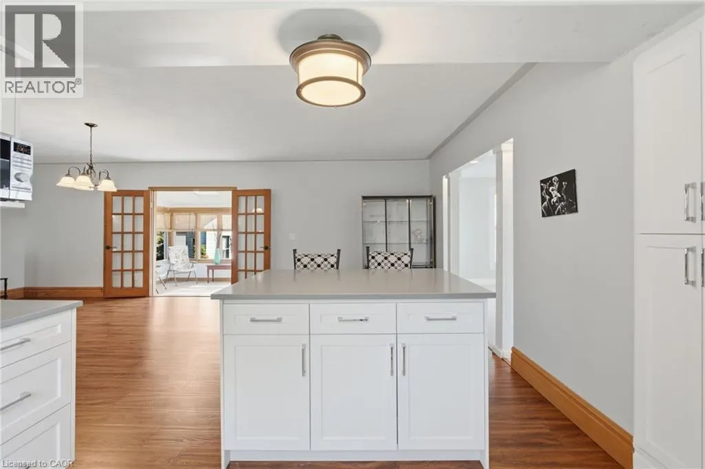 1022 LAKESHORE Road