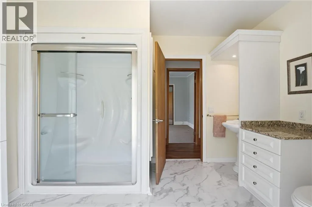 1022 LAKESHORE Road