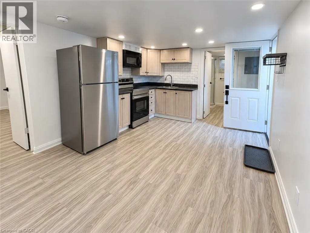 305 MILL Street Unit# LOWER #LOWER