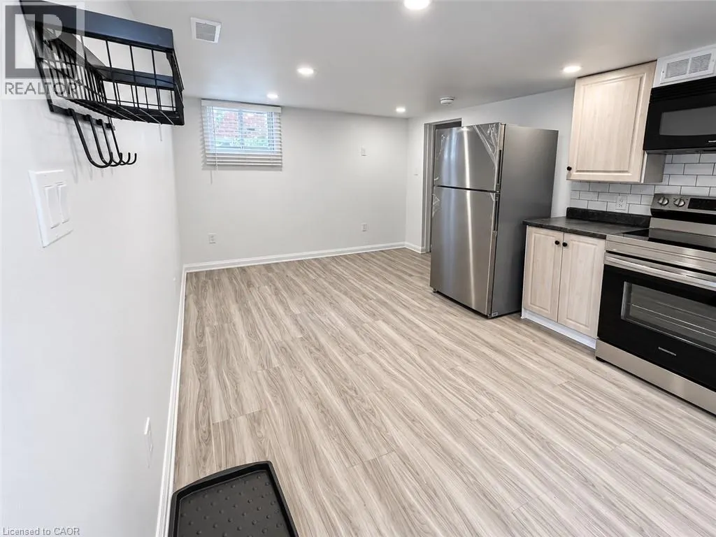 305 MILL Street Unit# LOWER #LOWER