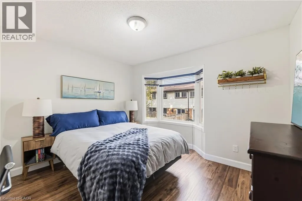 1335 GUELPH Line Unit# 6 #6