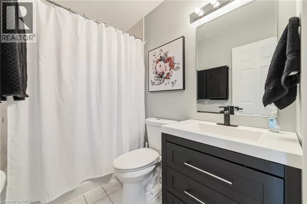 1335 GUELPH Line Unit# 6 #6