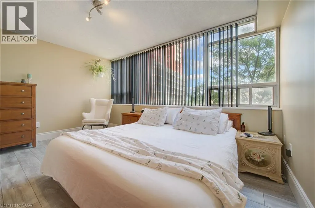 3227 KING Street E Unit# 409 #409