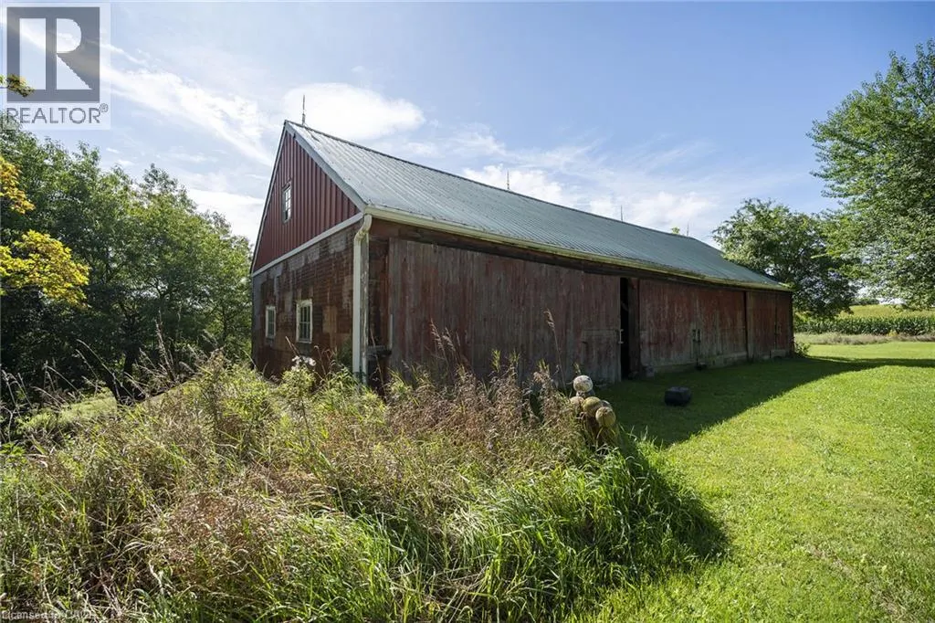 858 E BRIDGE Street E