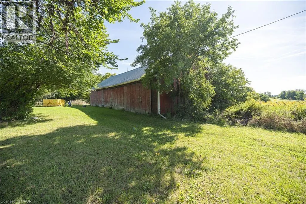 858 E BRIDGE Street E