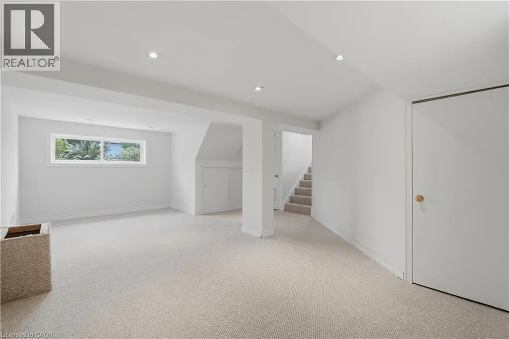 3 PRIDEAUX Street