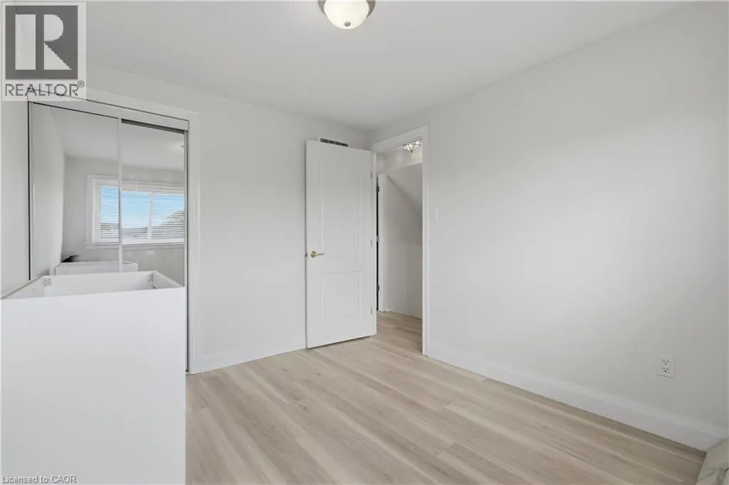 3 PRIDEAUX Street