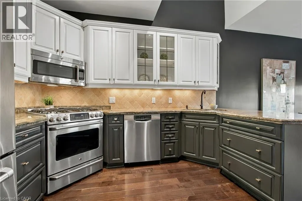 80 FAIRWOOD Place W