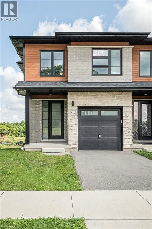 877 ROBERT FERRIE Drive