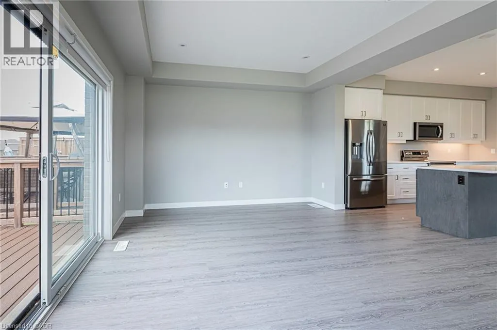877 ROBERT FERRIE Drive