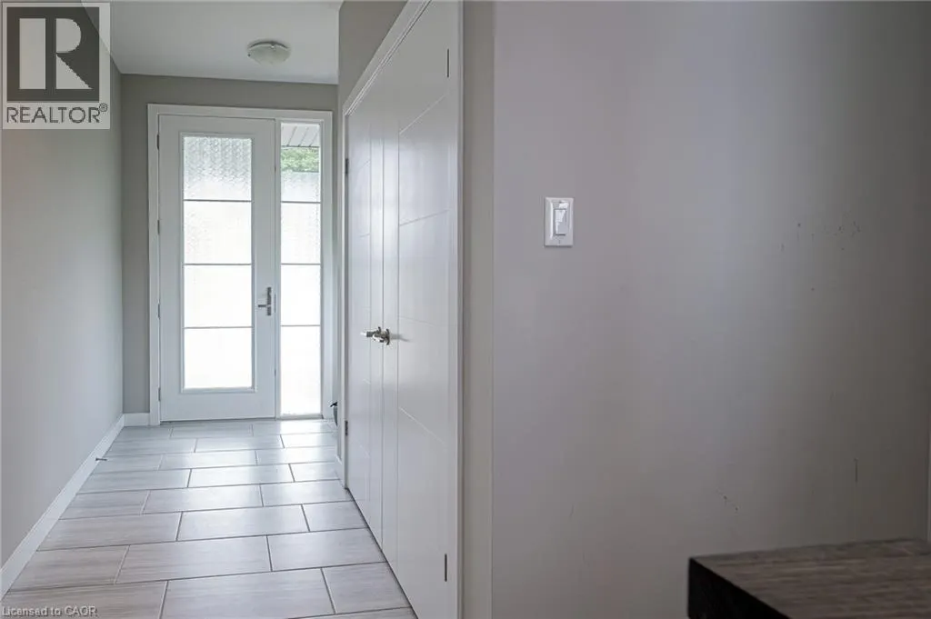 877 ROBERT FERRIE Drive