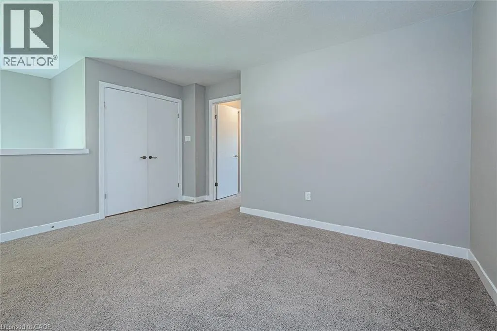 877 ROBERT FERRIE Drive