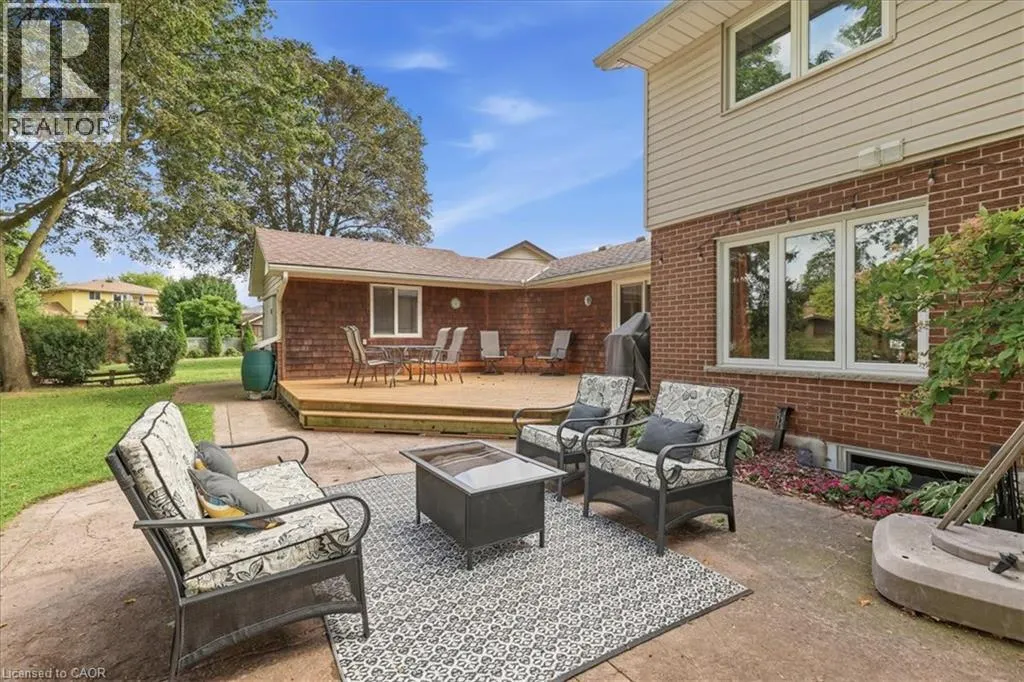 38 LYLE Place