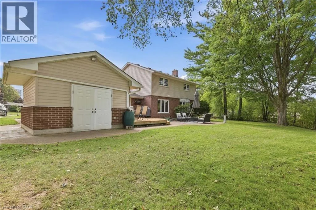 38 LYLE Place