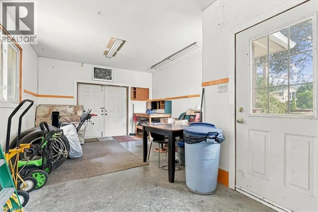 38 LYLE Place