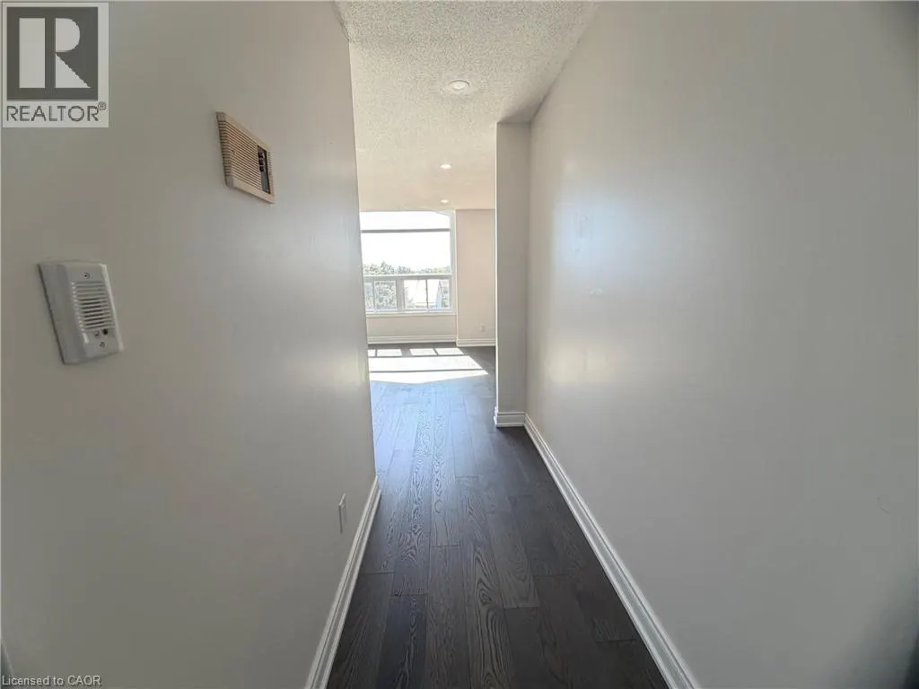 60 DONLY Drive S Unit# 301 #301