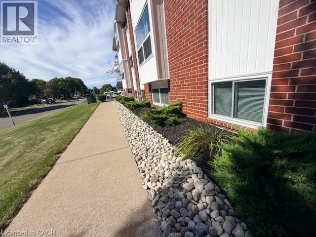 60 DONLY Drive S Unit# 301 #301
