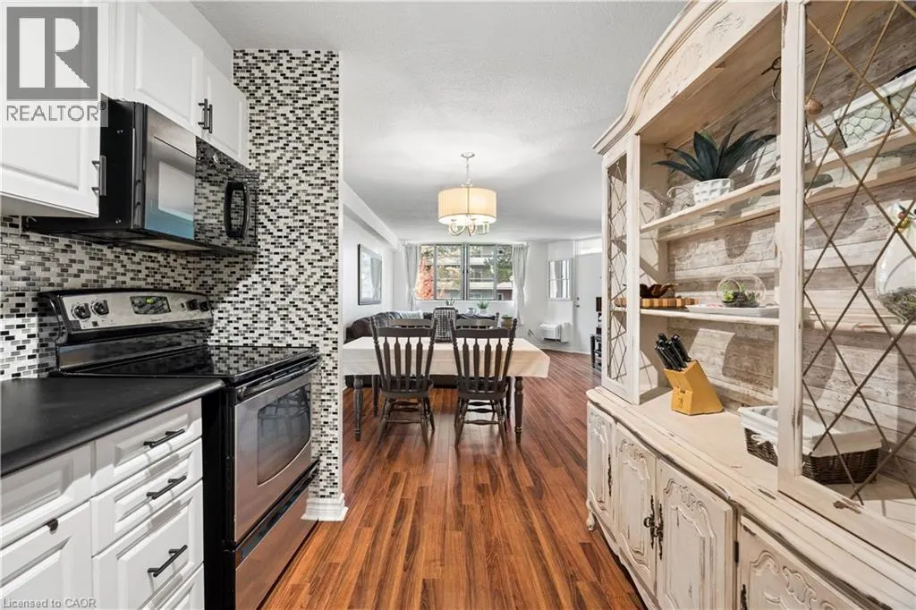 81 MILLSIDE Drive Unit# 206 #206