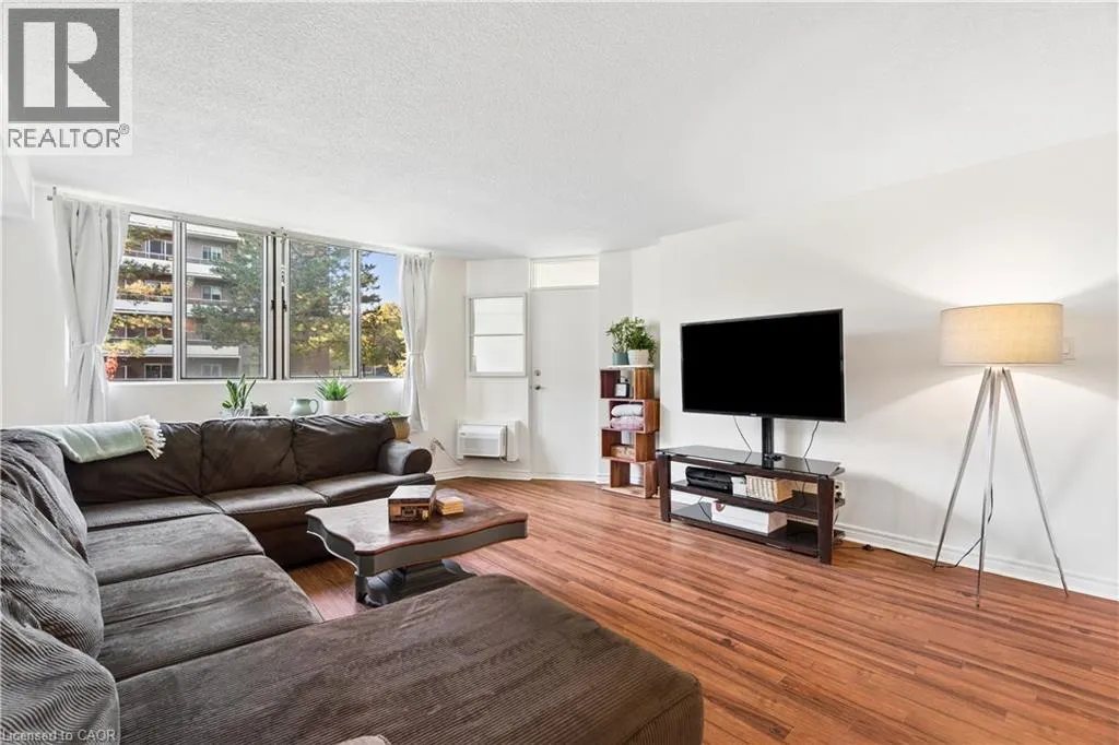 81 MILLSIDE Drive Unit# 206 #206