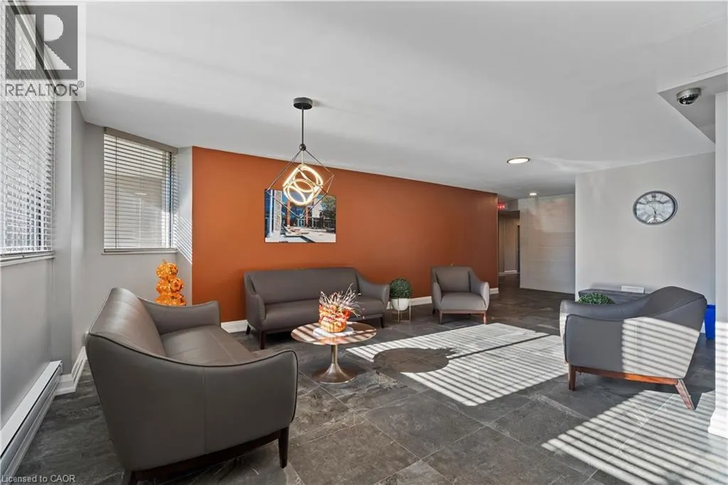 81 MILLSIDE Drive Unit# 206 #206