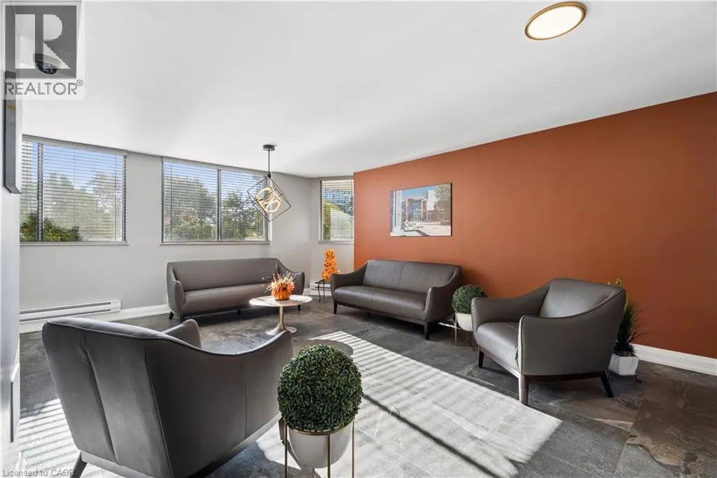 81 MILLSIDE Drive Unit# 206 #206