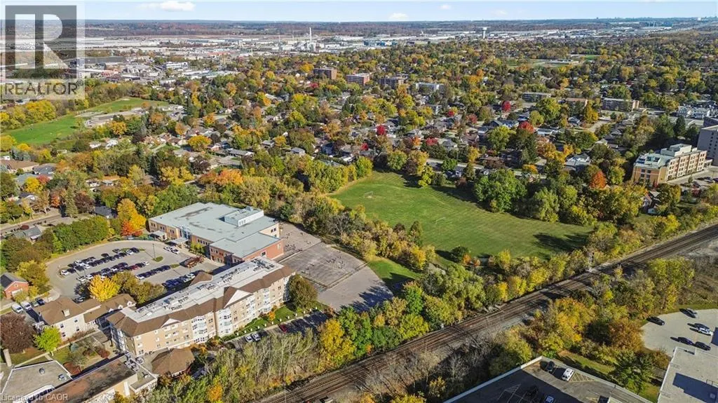 81 MILLSIDE Drive Unit# 206 #206
