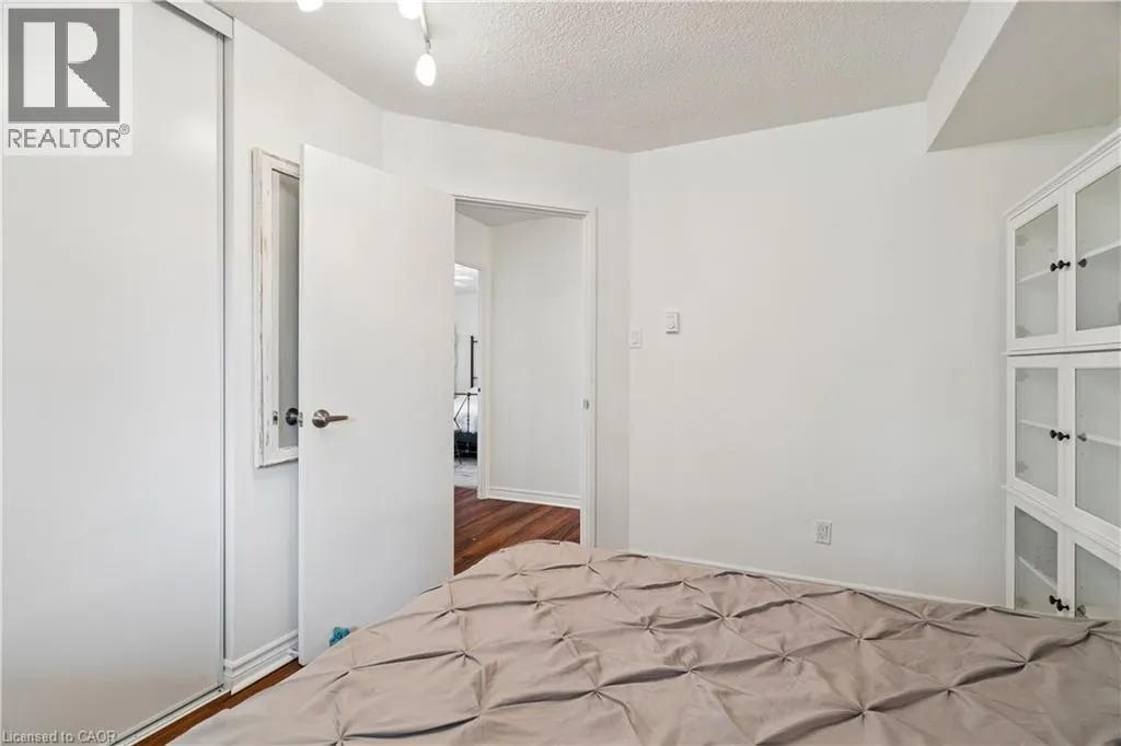 81 MILLSIDE Drive Unit# 206 #206
