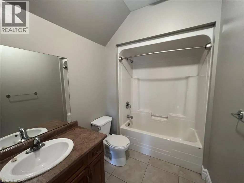 685 MYERS Road Unit# 203 #203