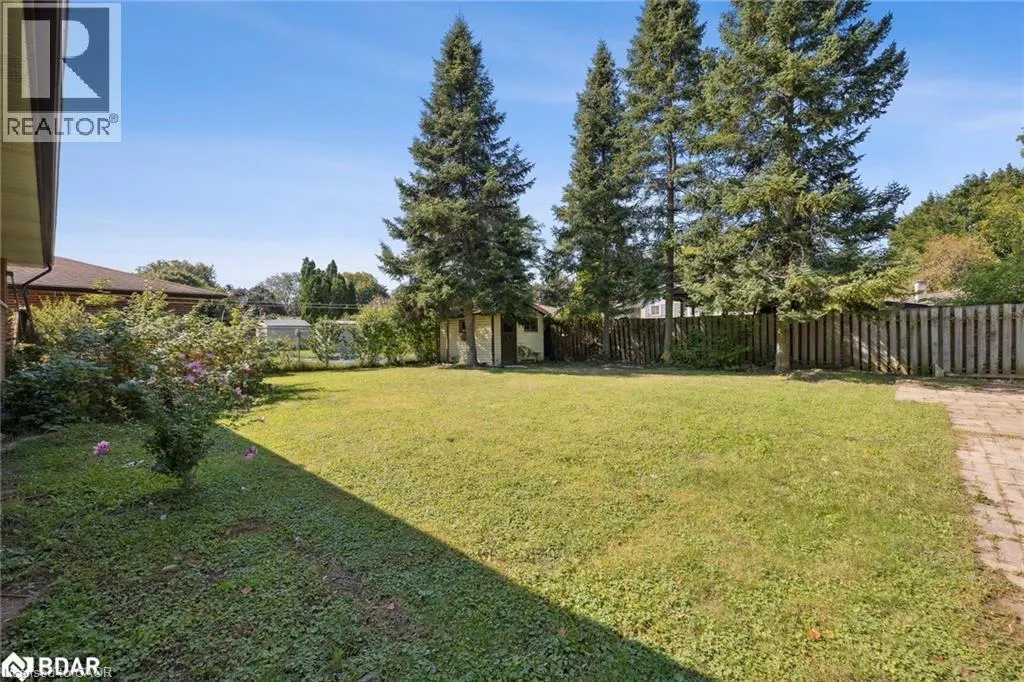 87 LEASIDE Drive Unit# Upper #Upper