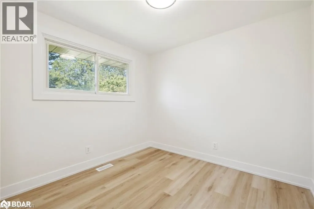 87 LEASIDE Drive Unit# Upper #Upper