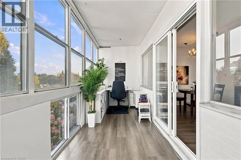 45 WESTMOUNT Road N Unit# 202 #202