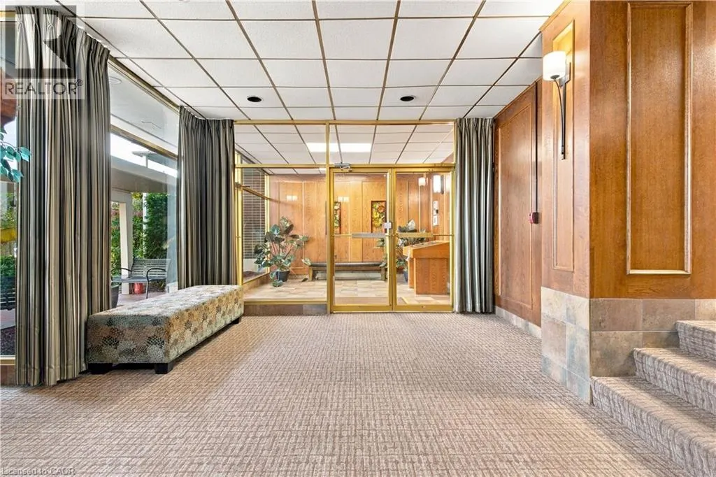 45 WESTMOUNT Road N Unit# 202 #202