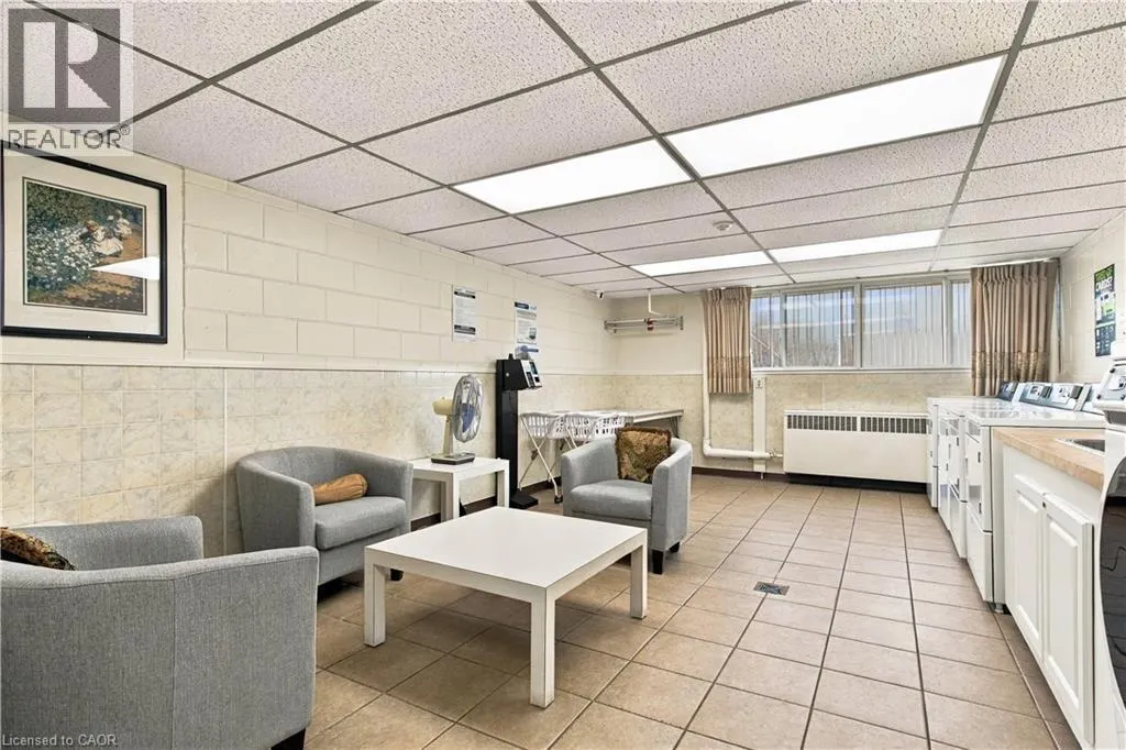 45 WESTMOUNT Road N Unit# 202 #202