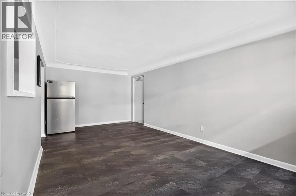 3 APPLEWOOD Avenue Unit# 1 #1