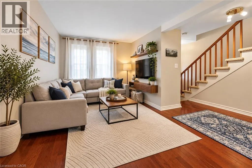 42 HESS Street N