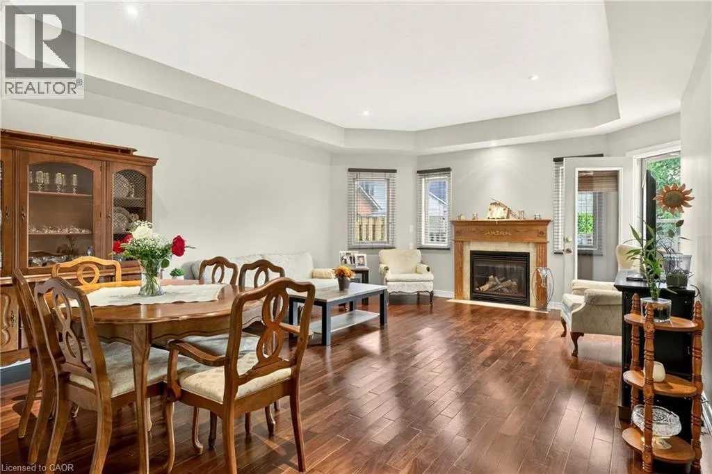 130 SOUTHBROOK Drive Unit# 15 #15