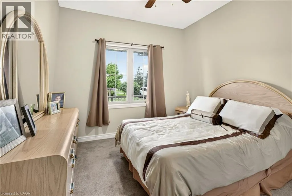 130 SOUTHBROOK Drive Unit# 15 #15