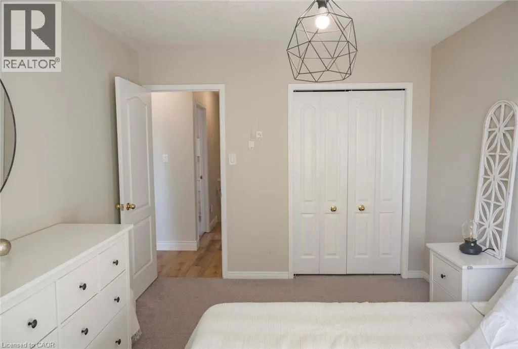 729 FAIRWAY Court