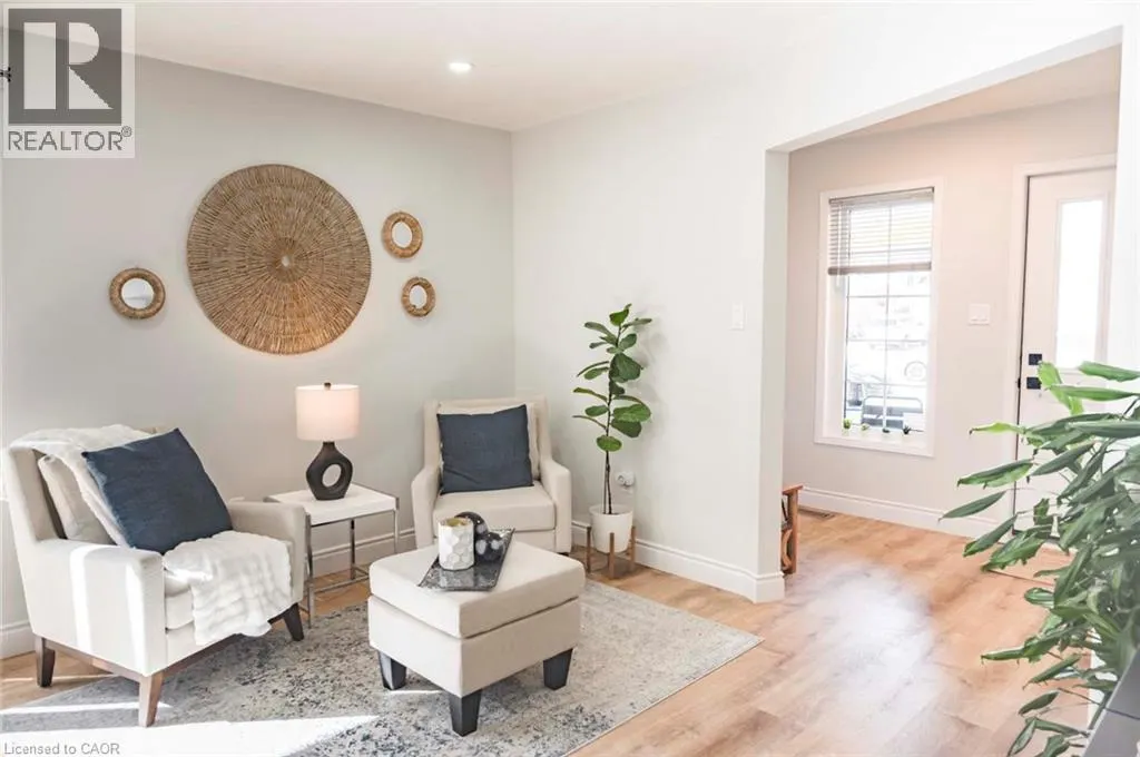 729 FAIRWAY Court