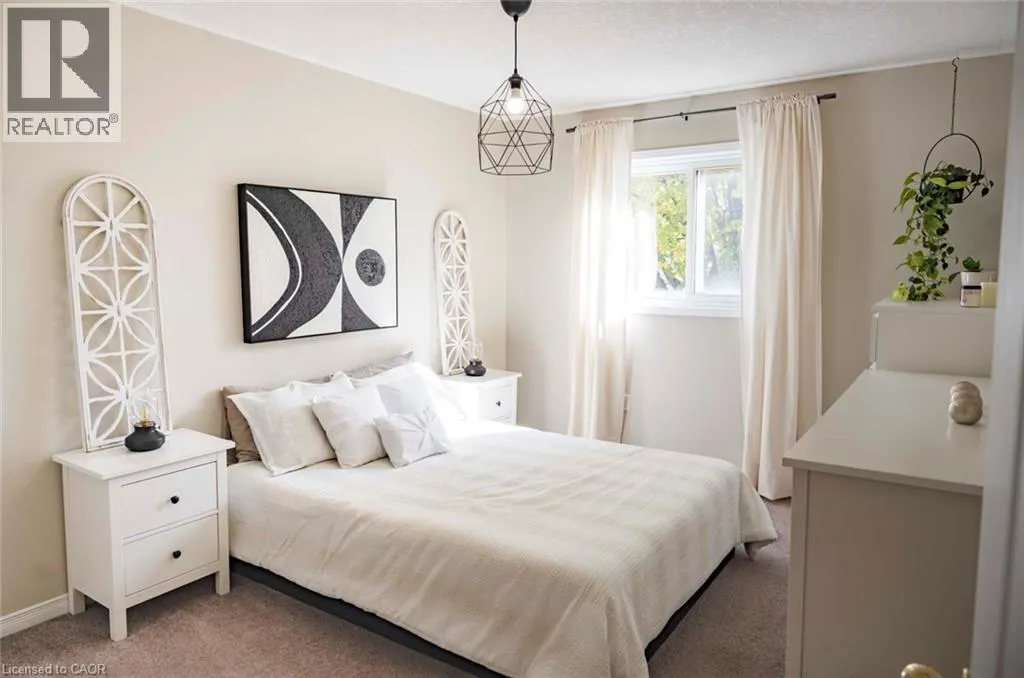 729 FAIRWAY Court