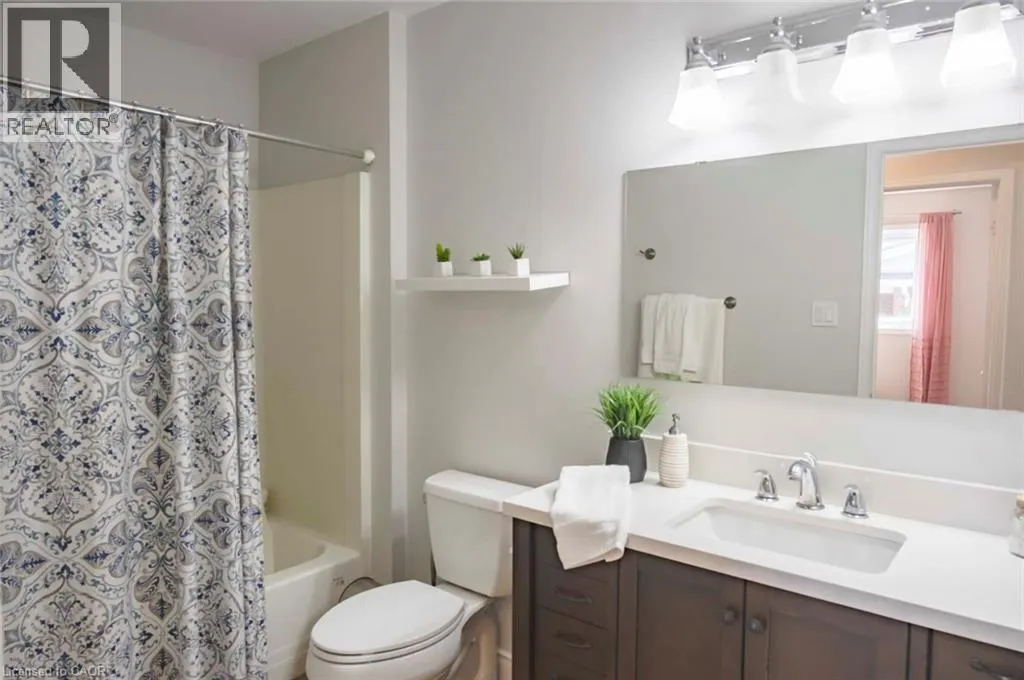 729 FAIRWAY Court