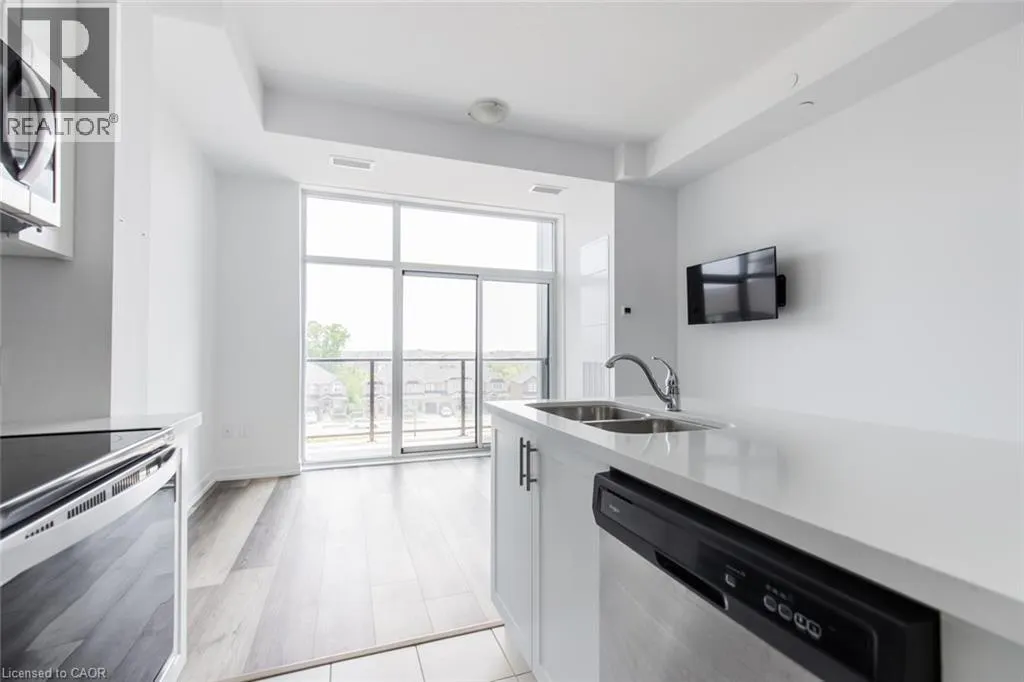450 DUNDAS Street E Unit# 416 #416