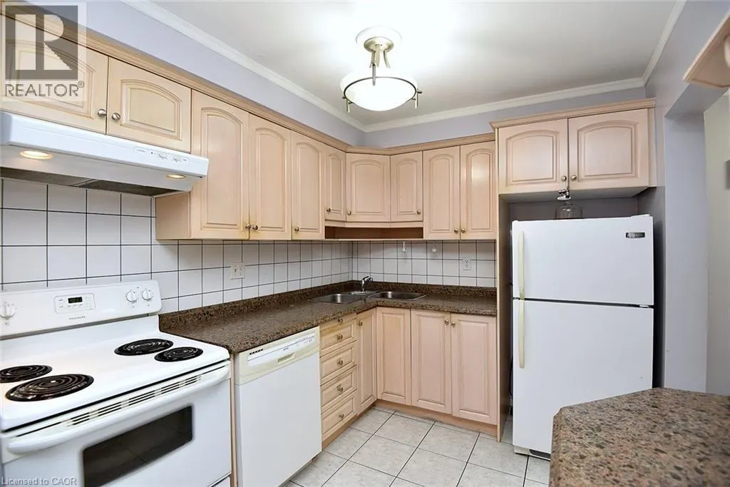 100 GOLDEN ORCHARD Drive