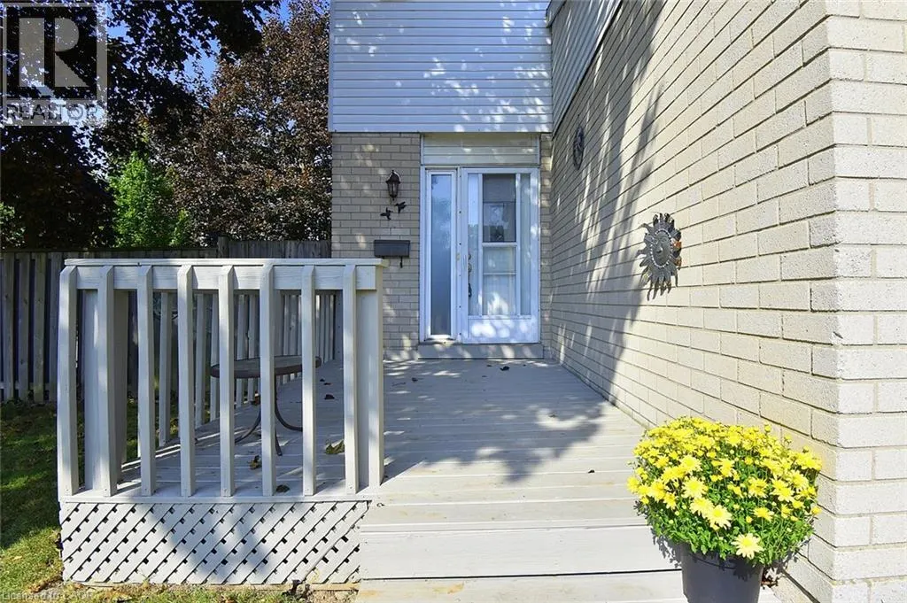 100 GOLDEN ORCHARD Drive