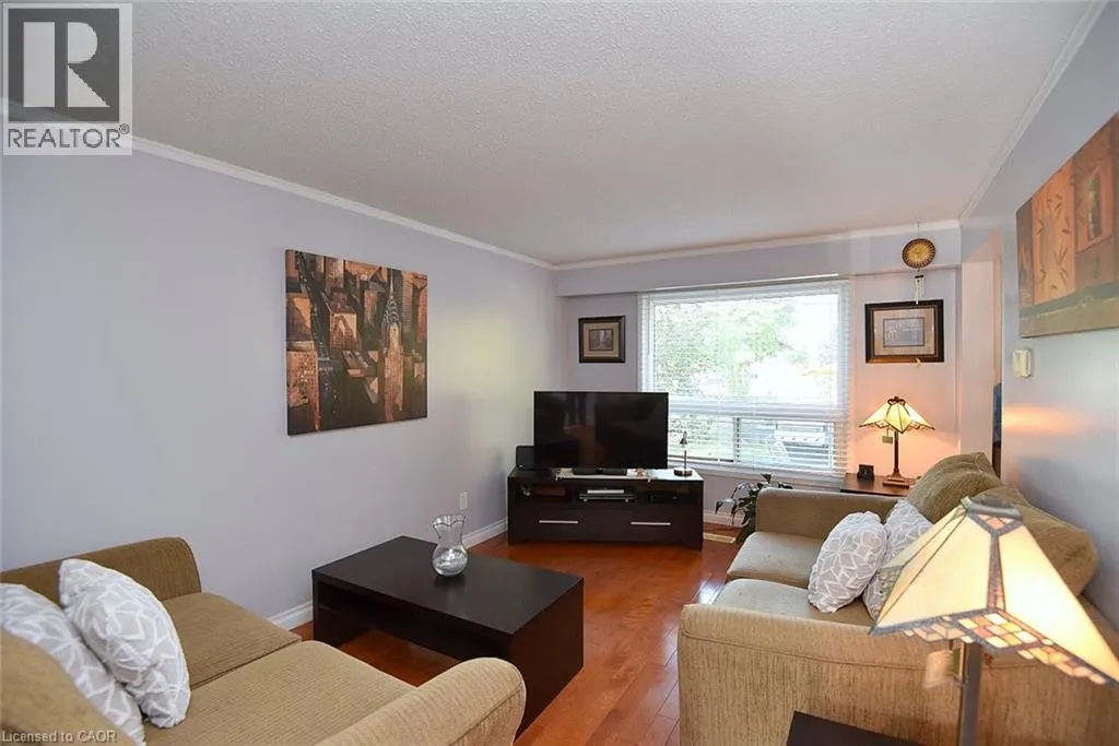 100 GOLDEN ORCHARD Drive