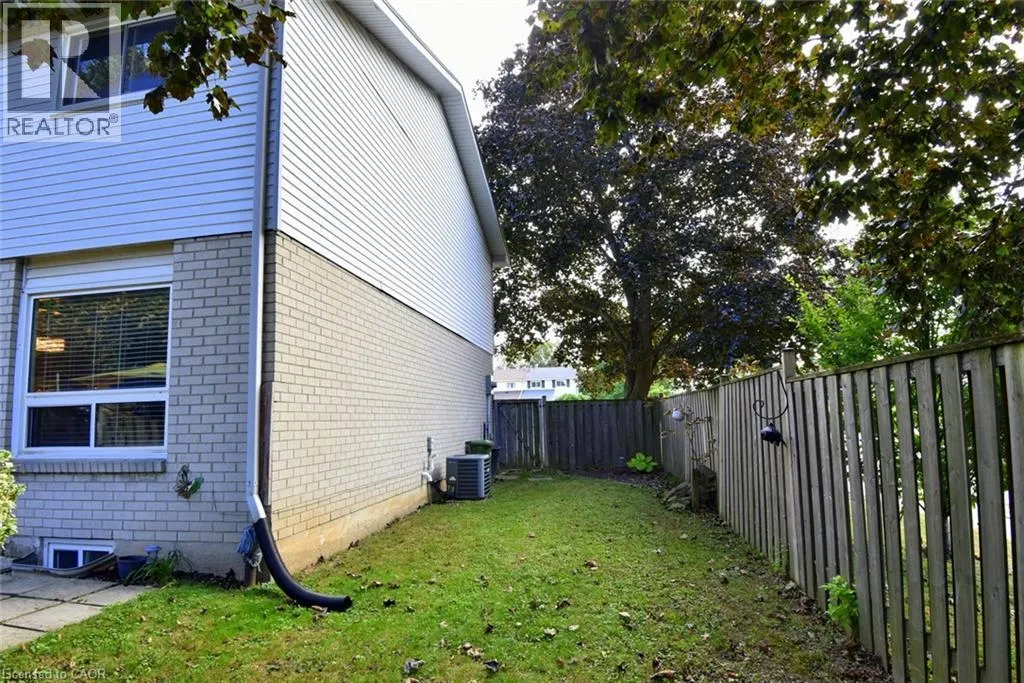 100 GOLDEN ORCHARD Drive