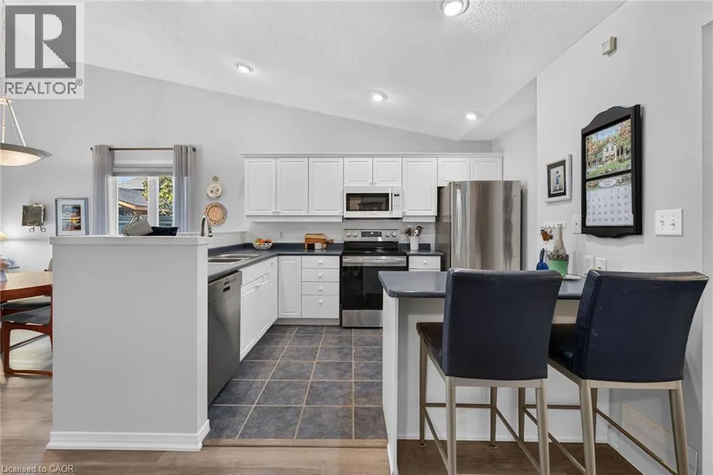 303 CENTRAL Avenue Unit# 5 #5